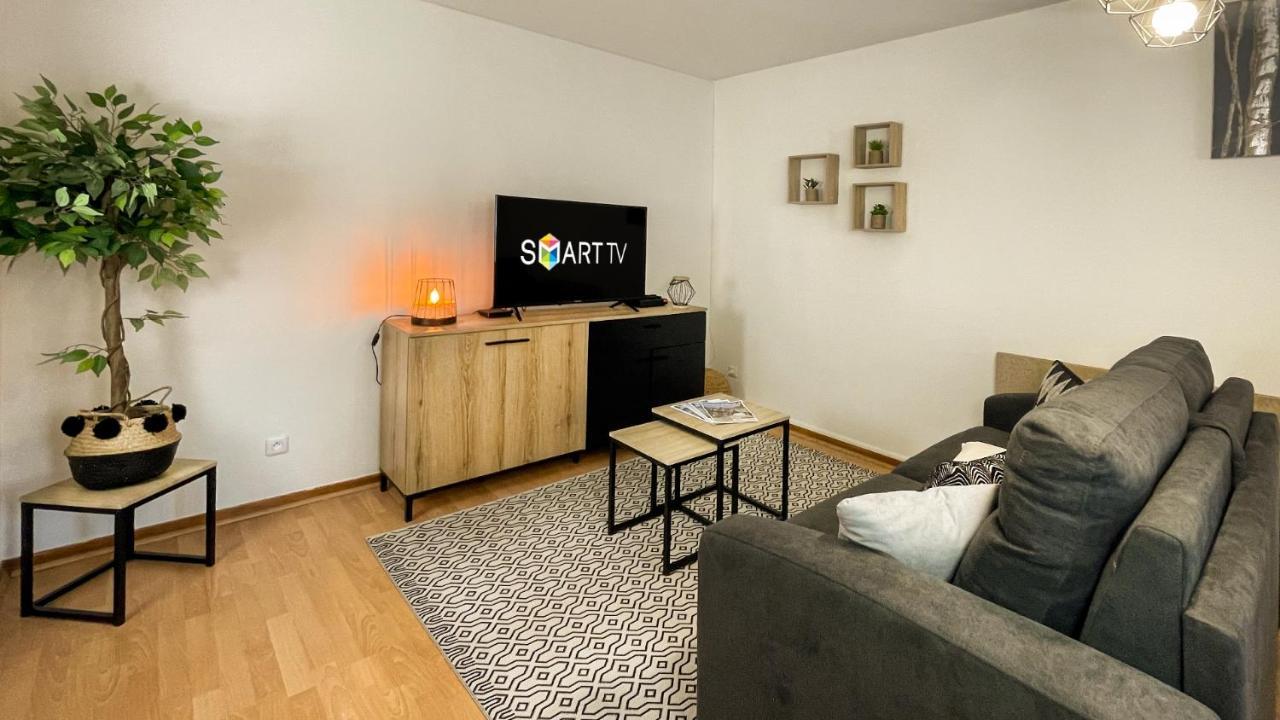 Homey Wood - New - Appartement Avec Une Chambre - Parking Prive Gratuit - Balcon Prive - A 5 Min De La Gare Pour Rejoindre Geneve Annemasse Zewnętrze zdjęcie