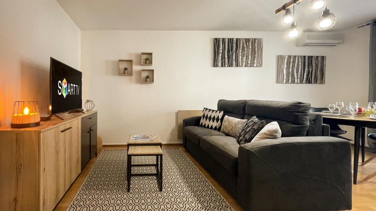 Homey Wood - New - Appartement Avec Une Chambre - Parking Prive Gratuit - Balcon Prive - A 5 Min De La Gare Pour Rejoindre Geneve Annemasse Zewnętrze zdjęcie